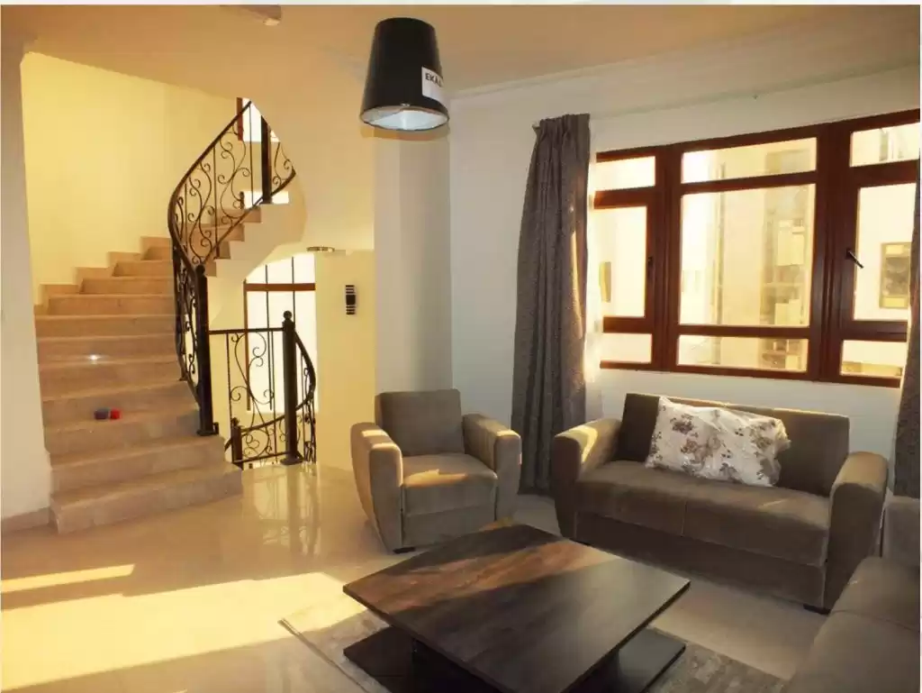 Résidentiel Propriété prête 6 chambres F / F Villa à Compound  a louer au Al-Sadd , Doha #8264 - 1  image 